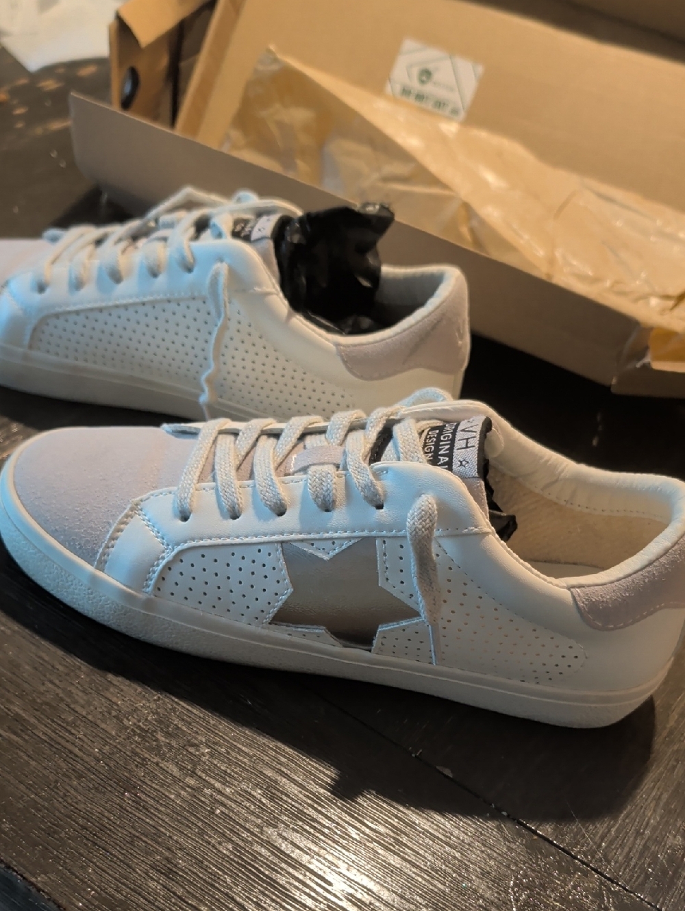 Vintage Havana Low-Top Sneakers